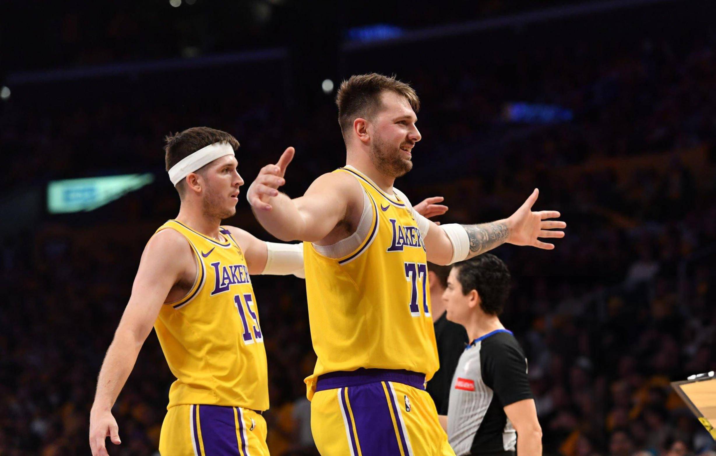 爱游戏-关于G2引发争议！，东契奇官方宣布表现优异新规全场沸腾不已的信息-爱游戏