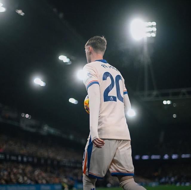 爱游戏体育app-切尔西后卫神勇救险，助球队成功保级，设计到了主要.-爱游戏体育app